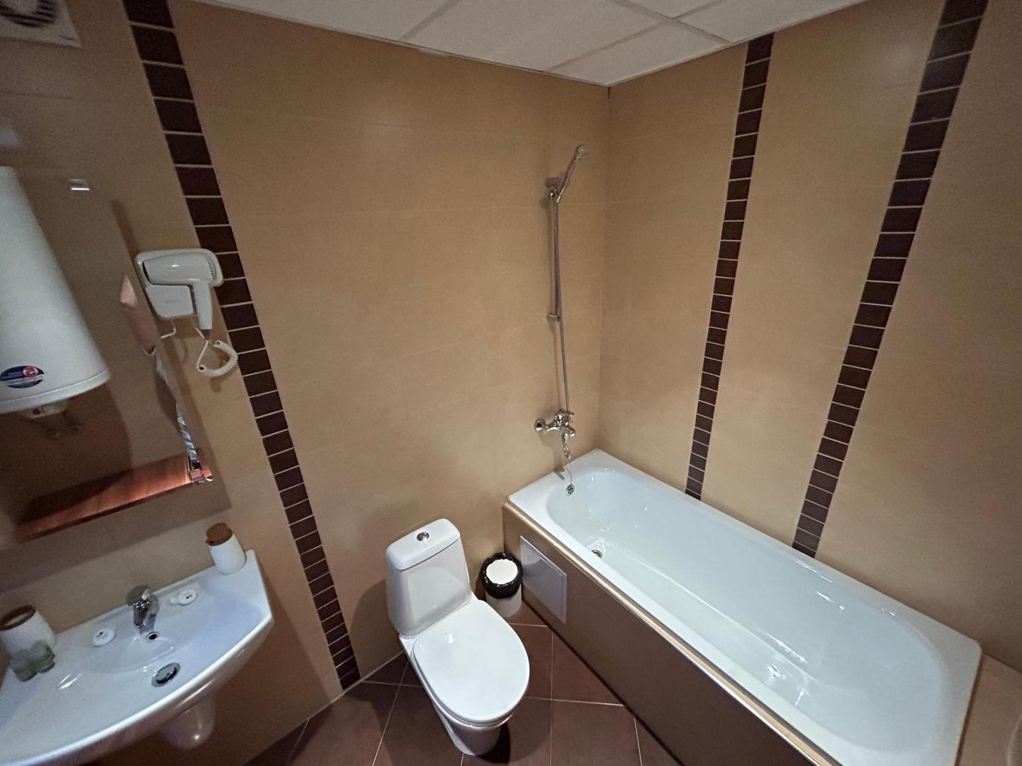 2-bedroom, 2-bathroom With Fireplace And Garden At Winslow Infinity Апартамент