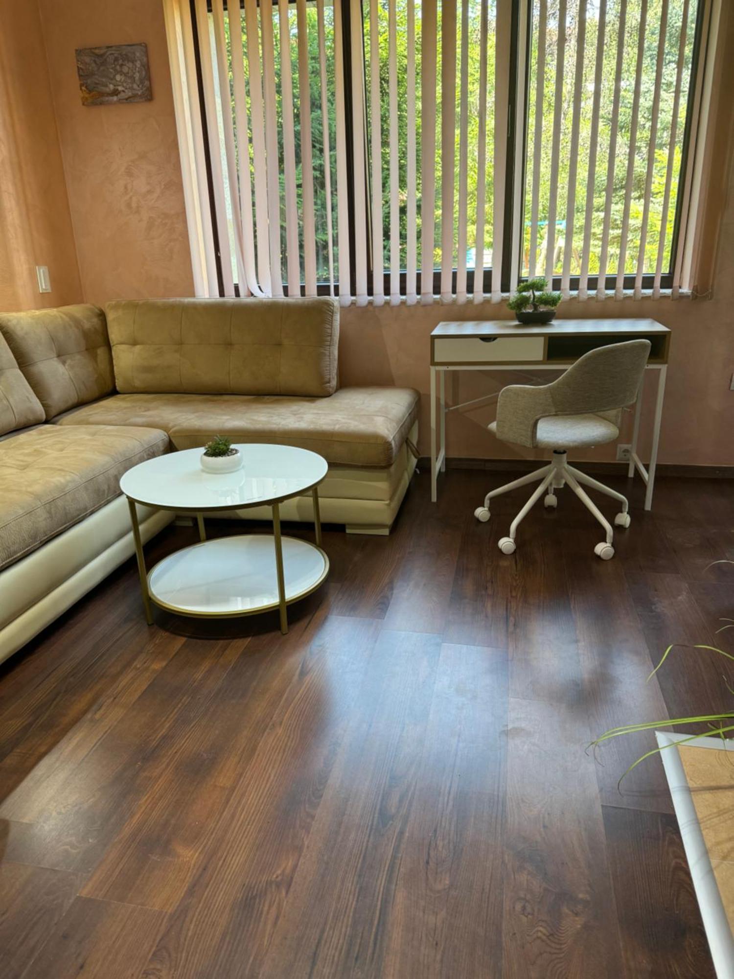Апартамент 2-bedroom, 2-bathroom With Fireplace And Garden At Winslow Infinity *