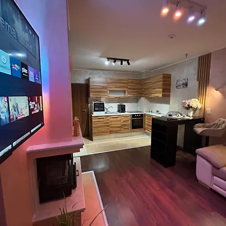 2-Bedroom, 2-Bathroom With Fireplace And Garden At Winslow Infinity Bansko Exterior photo
