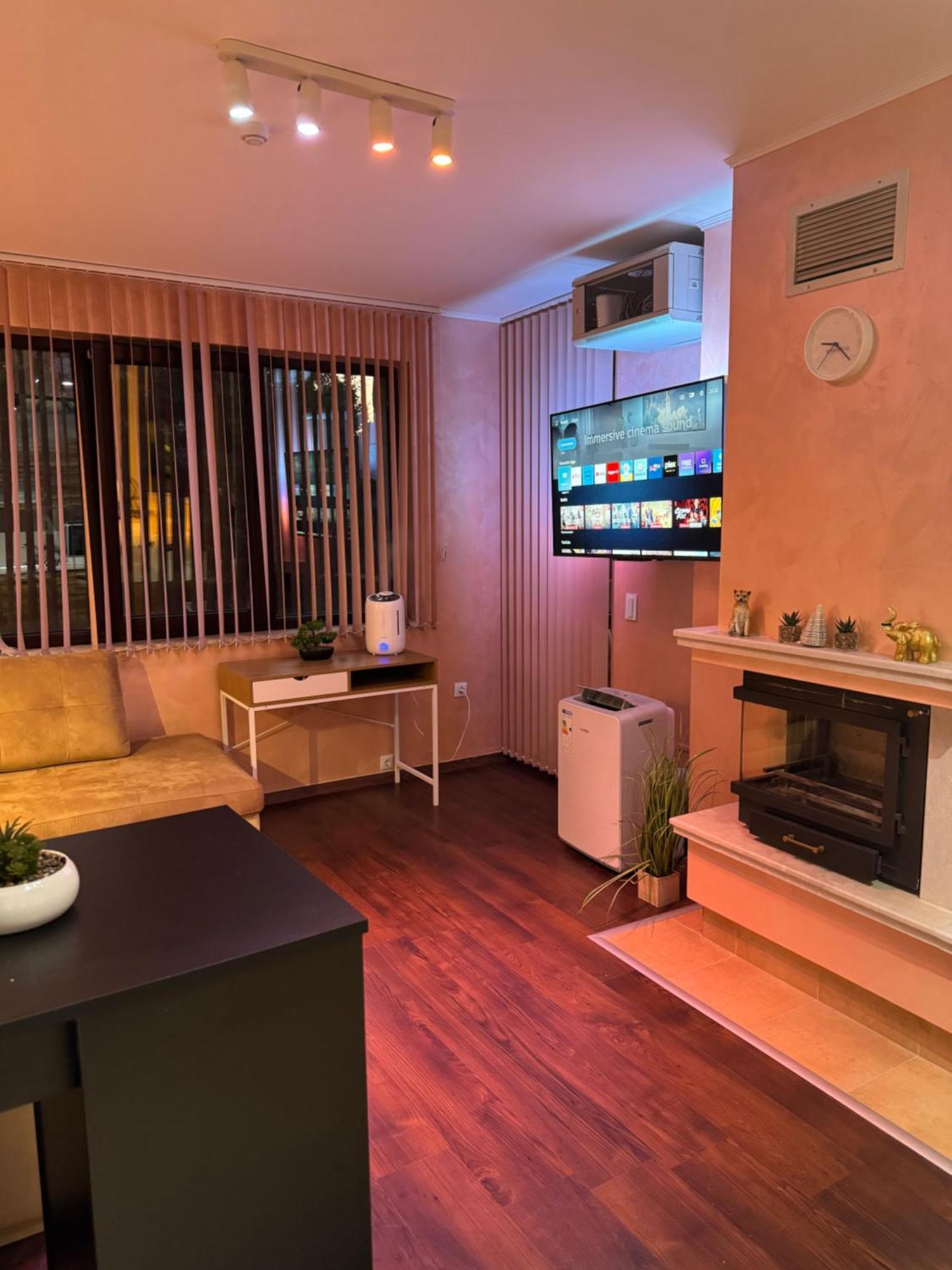 Apartment 2-bedroom, 2-bathroom With Fireplace And Garden At Winslow Infinity