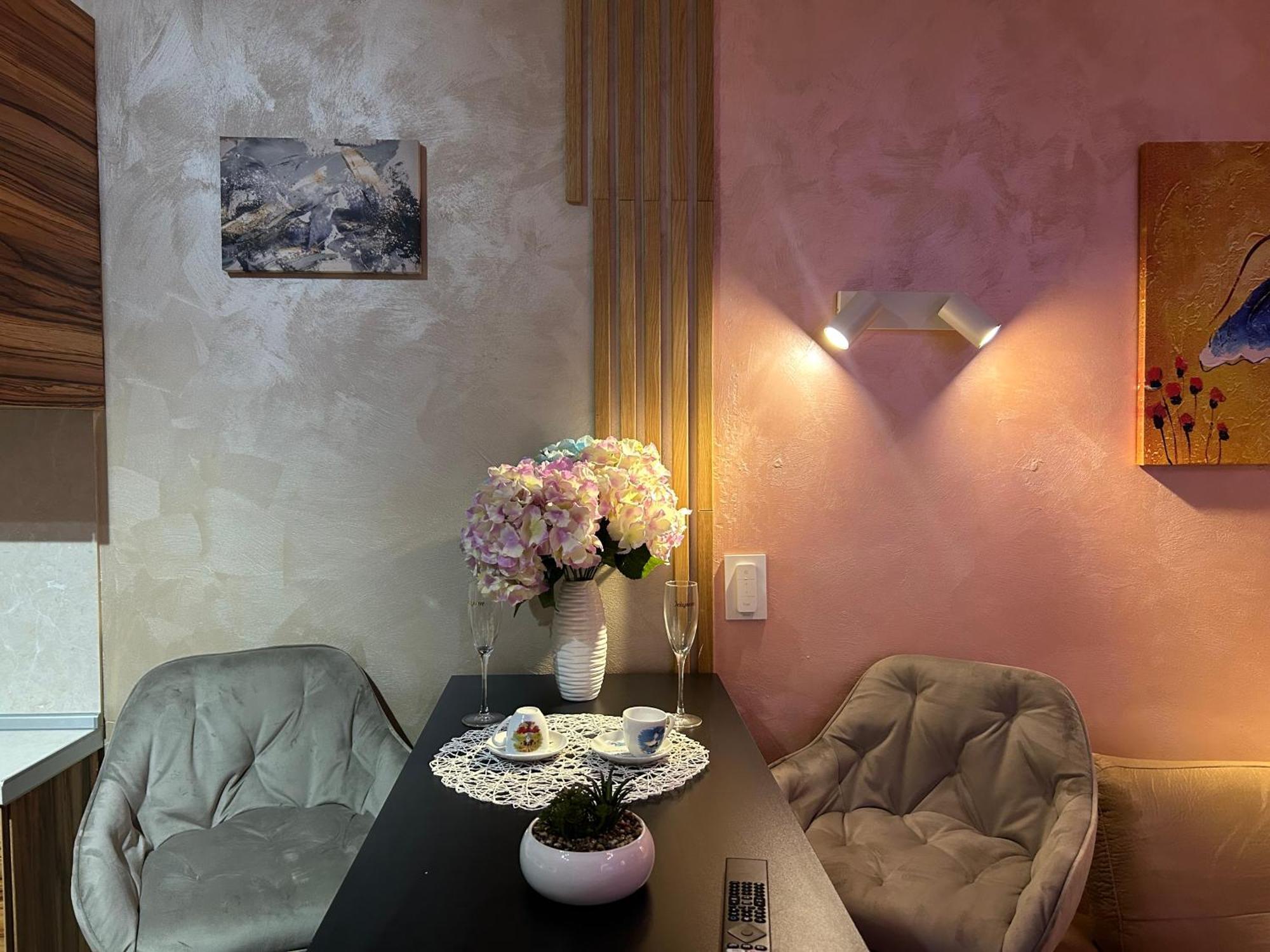 2-bedroom, 2-bathroom With Fireplace And Garden At Winslow Infinity * Bansko